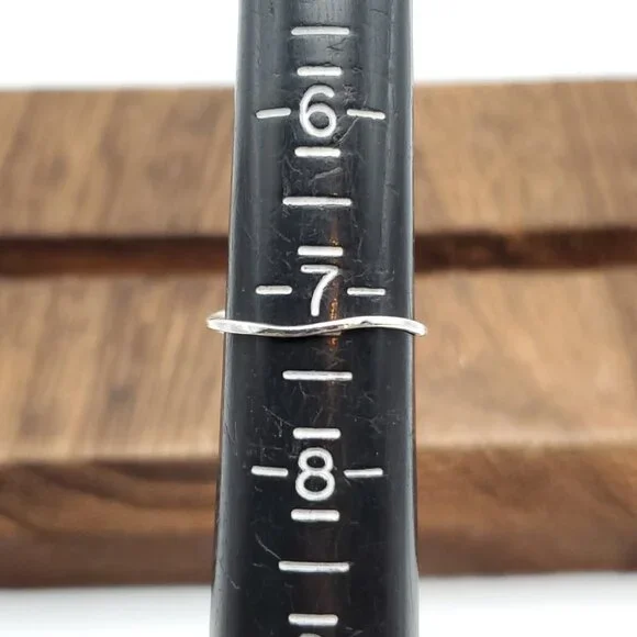 Size 7.25 925 Sterling Silver Odd Double Sided Style CZ Ring - Picture 4 of 6